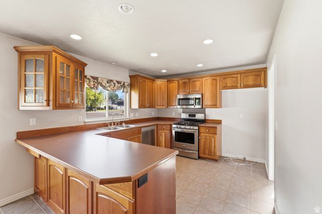 546 W 2525 S, Syracuse, UT 84075