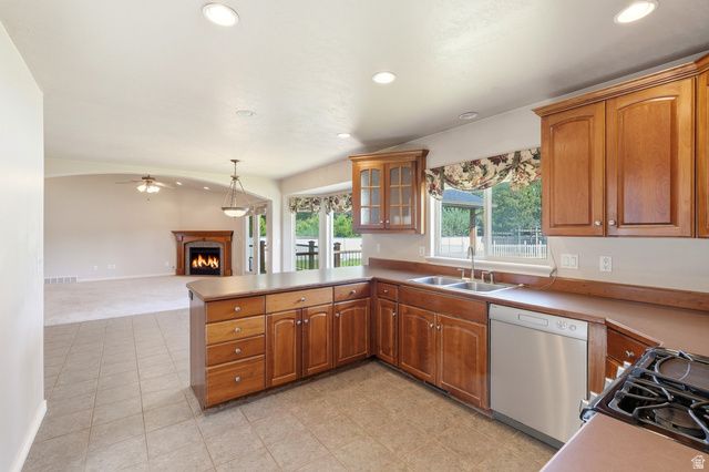 546 W 2525 S, Syracuse, UT 84075