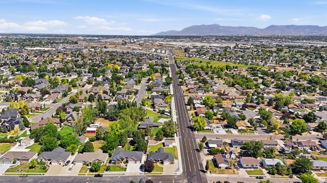 546 W 2525 S, Syracuse, UT 84075