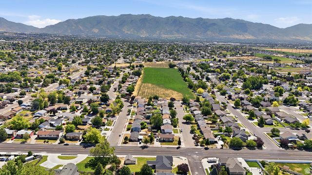 546 W 2525 S, Syracuse, UT 84075
