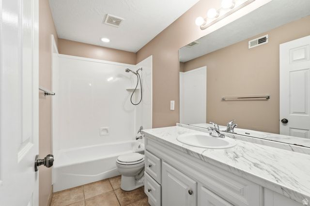 546 W 2525 S, Syracuse, UT 84075