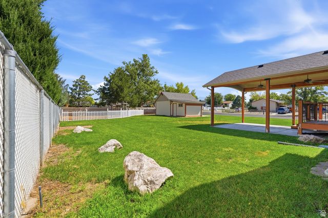546 W 2525 S, Syracuse, UT 84075