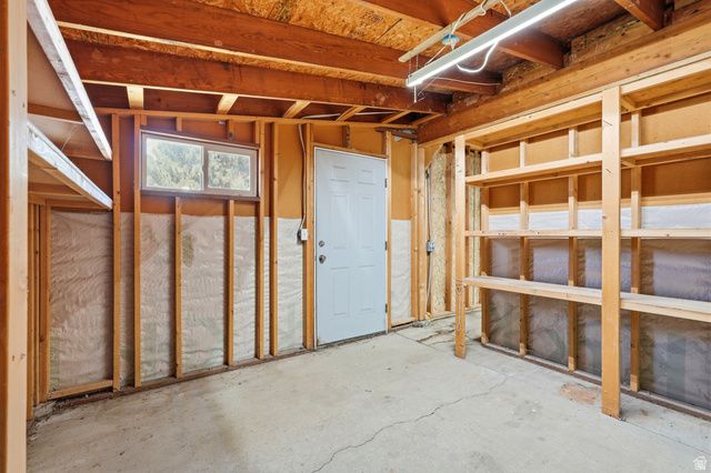 546 W 2525 S, Syracuse, UT 84075