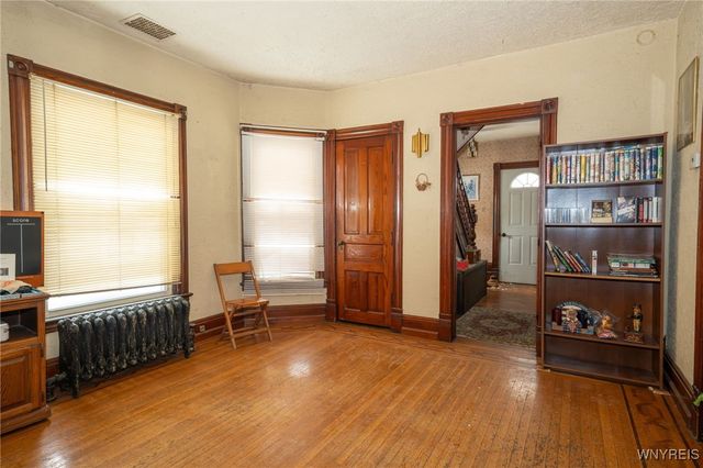 391 Walnut Street, Lockport City, NY 14094