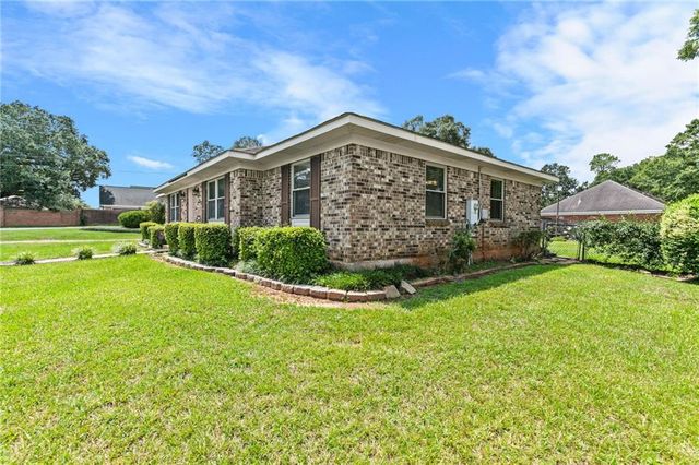 1040 Choctaw Bluff Road, Mobile, AL 36695