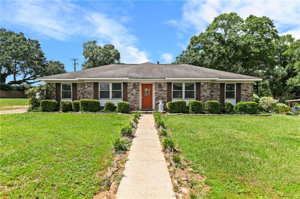 1040 Choctaw Bluff Road, Mobile, AL 36695