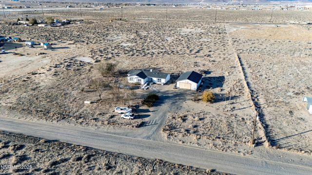 1200 Ebony Avenue, Silver Springs, NV 89429