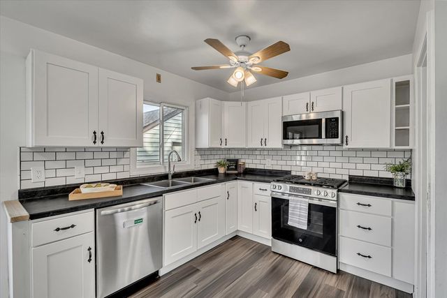 2317 44TH Street, Rock Island, IL 61201