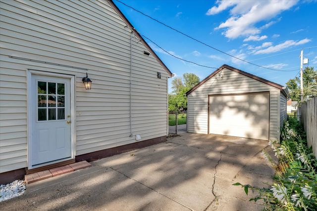 2317 44TH Street, Rock Island, IL 61201