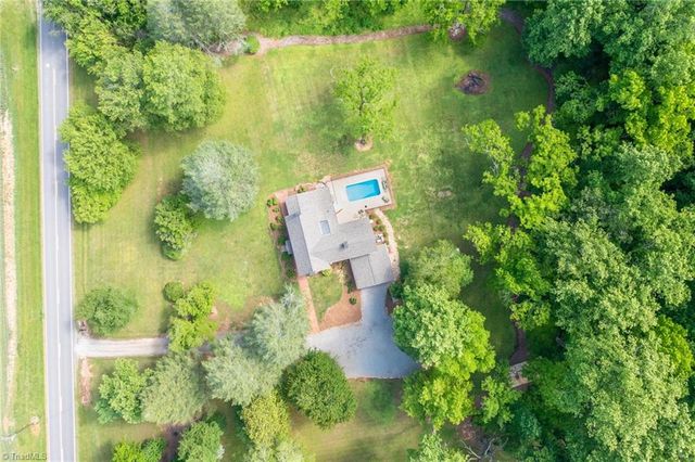 1567 Jennings Road, Statesville, NC 28625