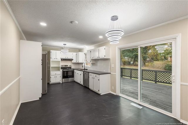 321 Summer Hill Road, Fayetteville, NC 28303