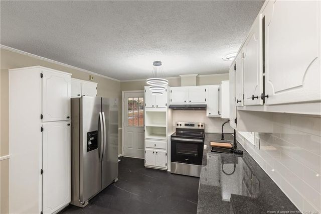 321 Summer Hill Road, Fayetteville, NC 28303