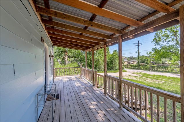3210 Elks Drive, Huntsville, TX 77340