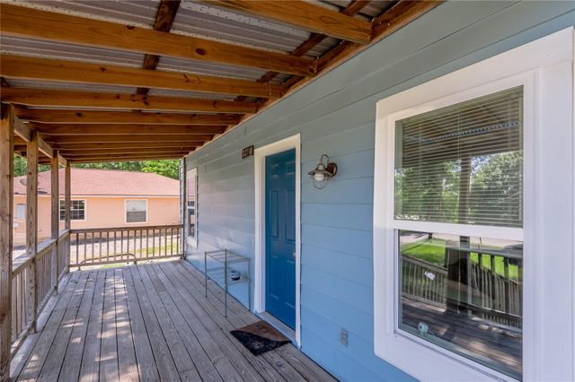 3210 Elks Drive, Huntsville, TX 77340