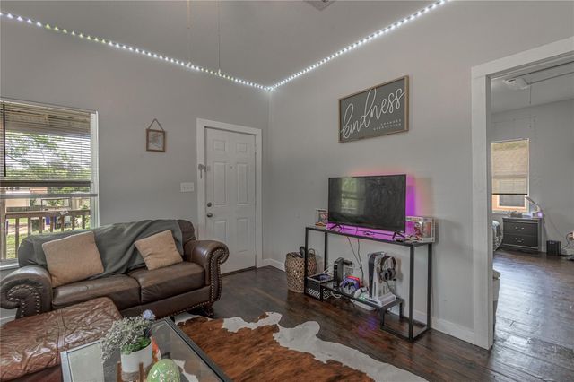 3210 Elks Drive, Huntsville, TX 77340