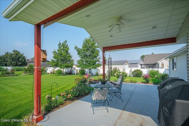 2644 W Falling Star LOOP, Post Falls, ID 83854