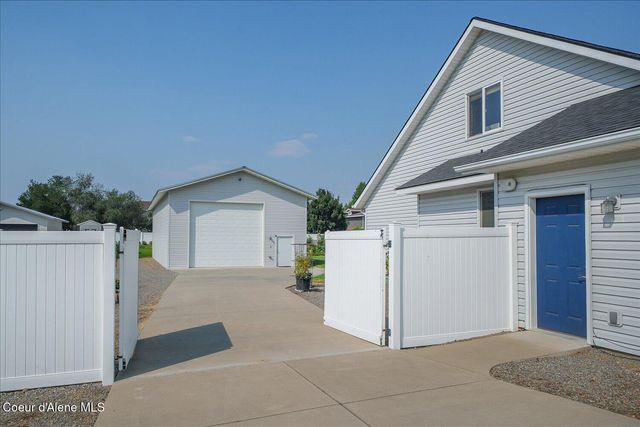 2644 W Falling Star LOOP, Post Falls, ID 83854