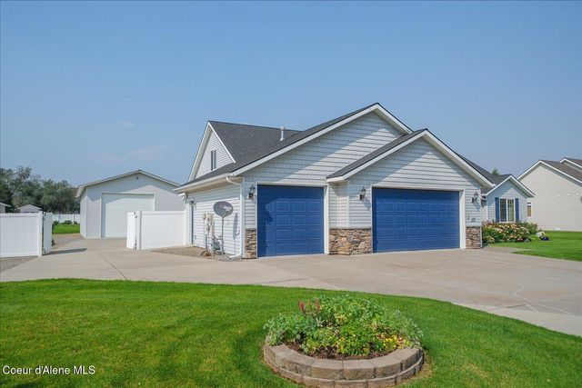 2644 W Falling Star LOOP, Post Falls, ID 83854