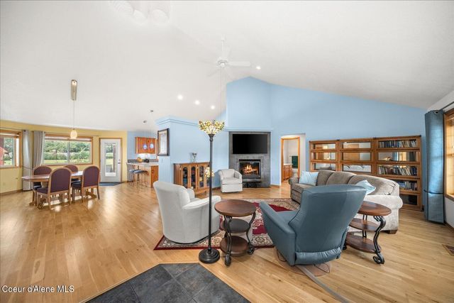 2644 W Falling Star LOOP, Post Falls, ID 83854