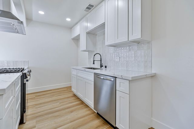 257 N F Street, Tulare, CA 93274