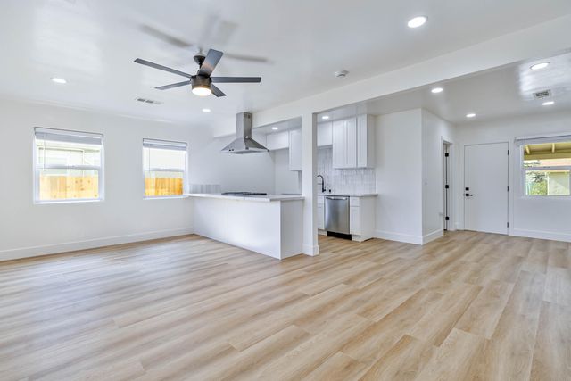 257 N F Street, Tulare, CA 93274