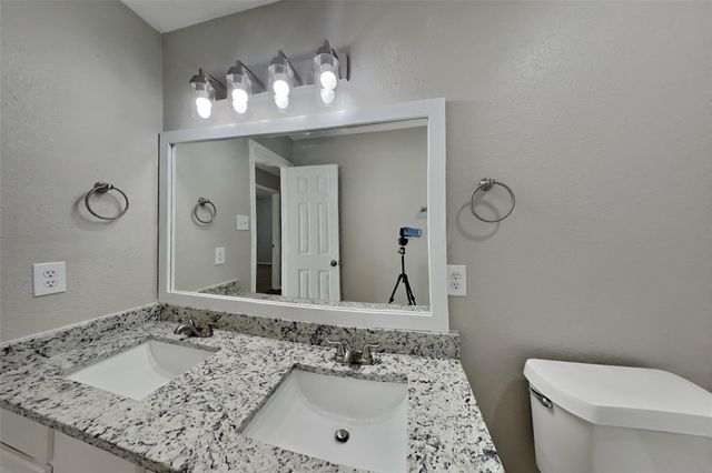 19731 Village Ridge Drive, Tomball, TX 77375
