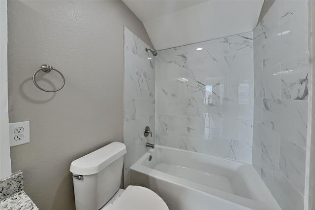 19731 Village Ridge Drive, Tomball, TX 77375