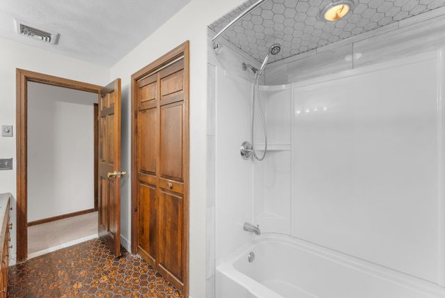 700 County St, Seekonk, MA 02771