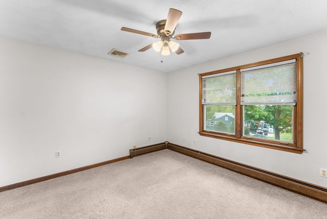 700 County St, Seekonk, MA 02771