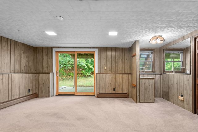 700 County St, Seekonk, MA 02771