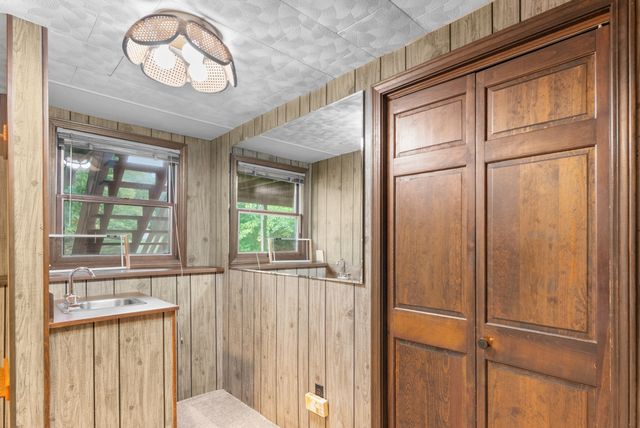 700 County St, Seekonk, MA 02771
