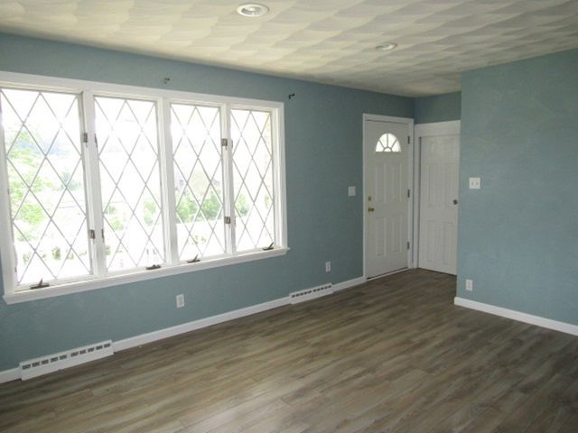 440 Mcclane Farm Rd, Chartiers, PA 15301