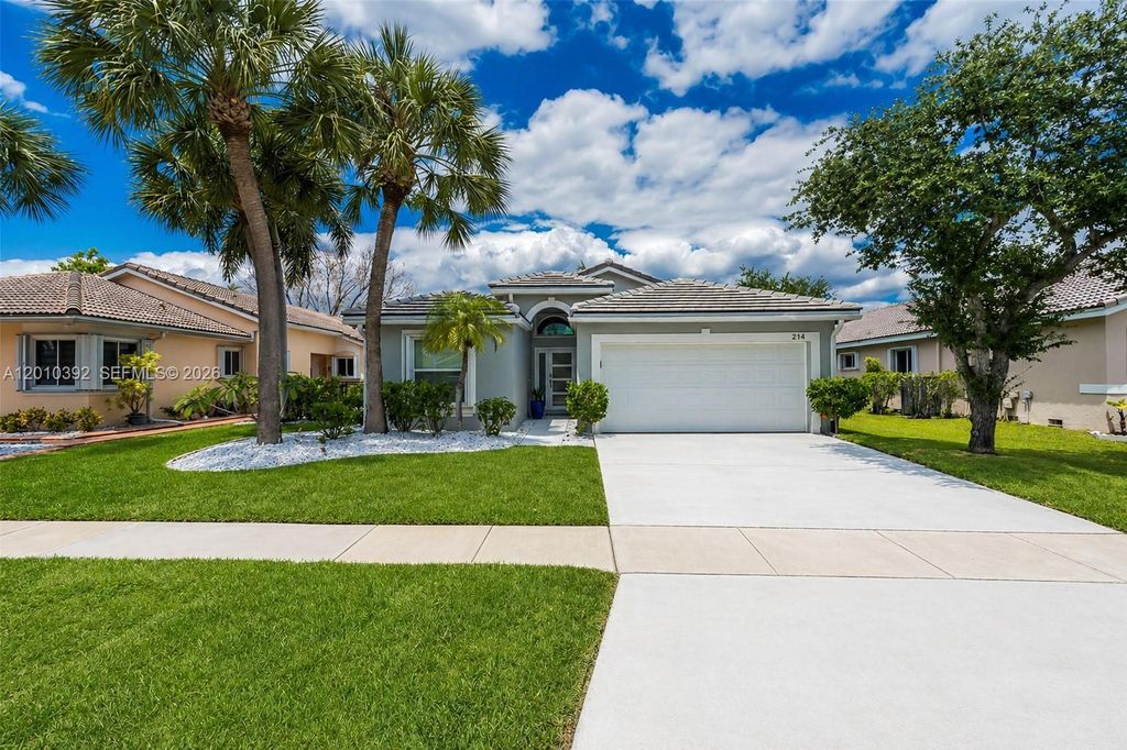 214 SW 180th Ave, Pembroke Pines, FL 33029