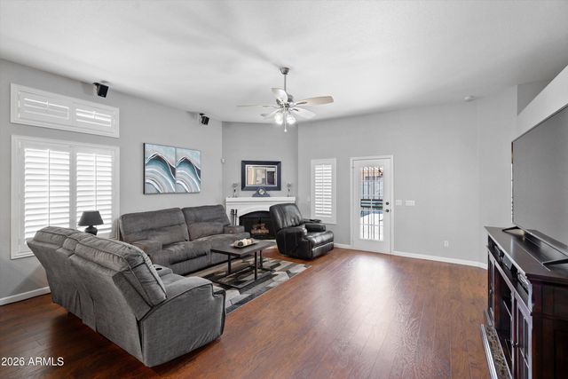 11537 W GNATCATCHER Lane, Surprise, AZ 85378