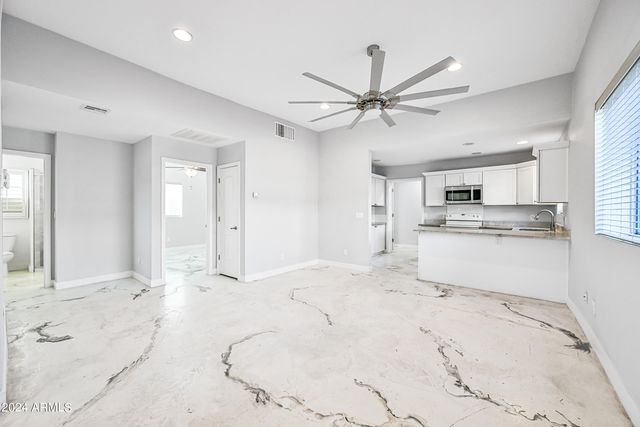 1850 W GLENROSA Avenue, Phoenix, AZ 85015