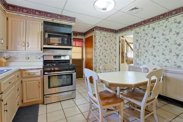 150 Windermere Drive, Yonkers, NY 10710