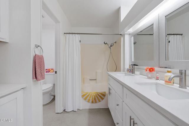 4240 Lost Hills Road 1702, Agoura Hills, CA 91301