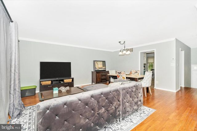 1095 TRAVIS LN, Gaithersburg, MD 20879