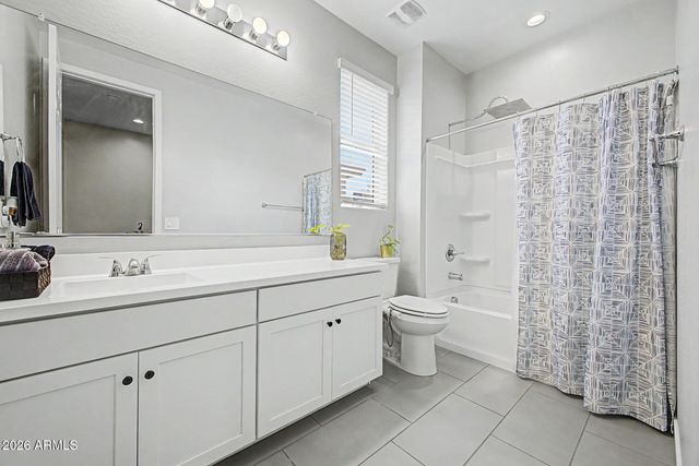 433 E SPIRIT Trail, Phoenix, AZ 85042