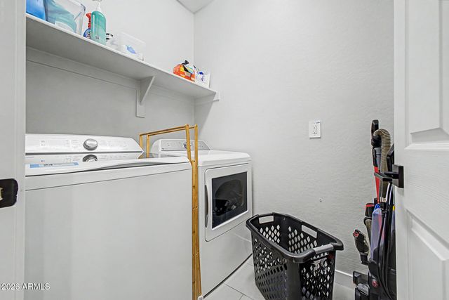 433 E SPIRIT Trail, Phoenix, AZ 85042
