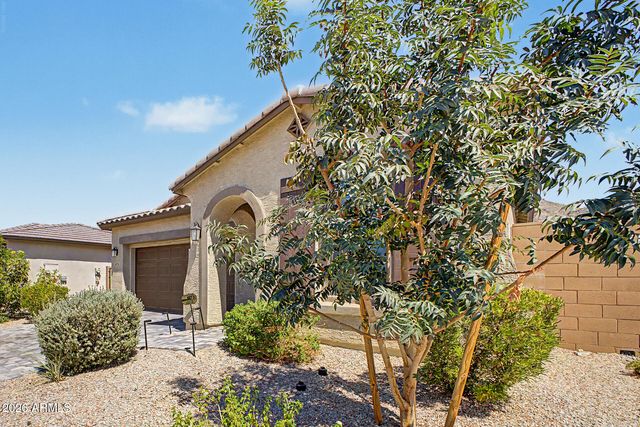 433 E SPIRIT Trail, Phoenix, AZ 85042