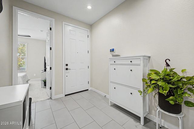 433 E SPIRIT Trail, Phoenix, AZ 85042