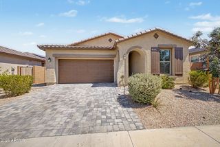 433 E SPIRIT Trail, Phoenix, AZ 85042