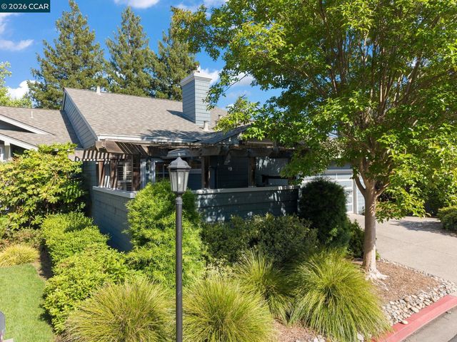1254 Edgewater Ct, Walnut Creek, CA 94595