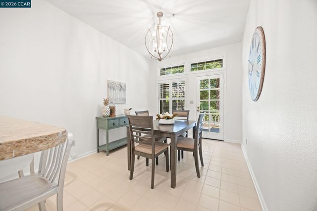 1254 Edgewater Ct, Walnut Creek, CA 94595