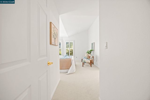 1254 Edgewater Ct, Walnut Creek, CA 94595