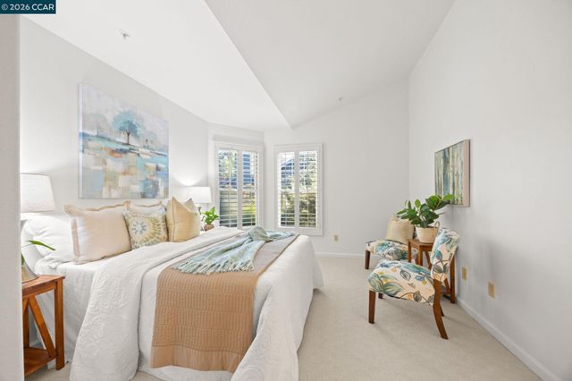 1254 Edgewater Ct, Walnut Creek, CA 94595