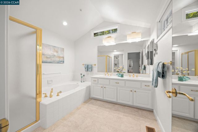 1254 Edgewater Ct, Walnut Creek, CA 94595