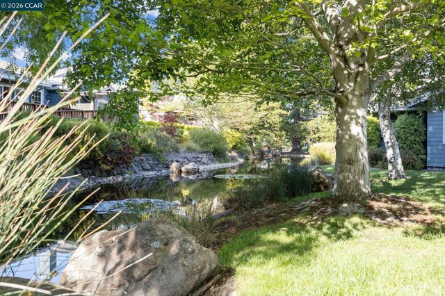 1254 Edgewater Ct, Walnut Creek, CA 94595