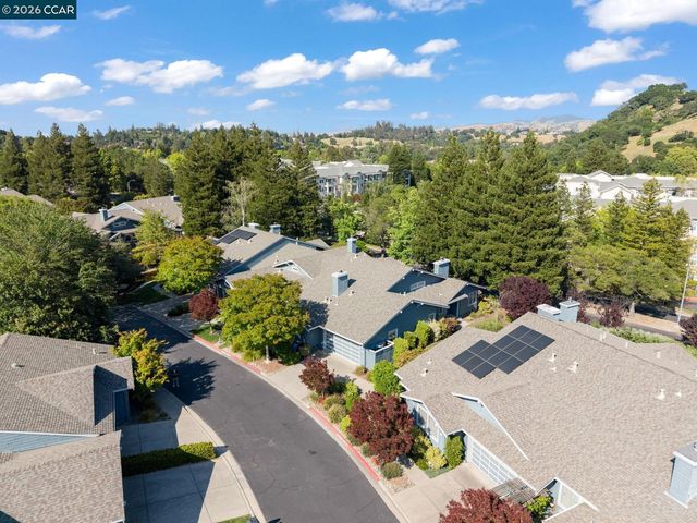 1254 Edgewater Ct, Walnut Creek, CA 94595